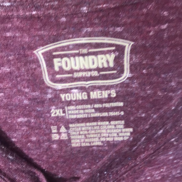 Short sleeve maroon shirt - Picture 4 of 4